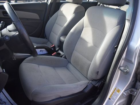 Used 2013 Chevrolet Cruze LT image 13