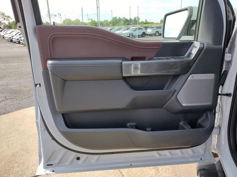 Used 2022 Ford F150 Lariat AWD/4WD image 9