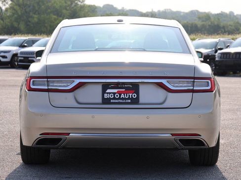 Used 2017 Lincoln Continental Select FWD image 10