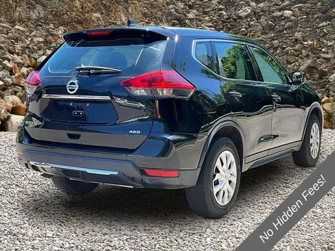 Used 2019 Nissan Rogue S AWD/4WD image 2