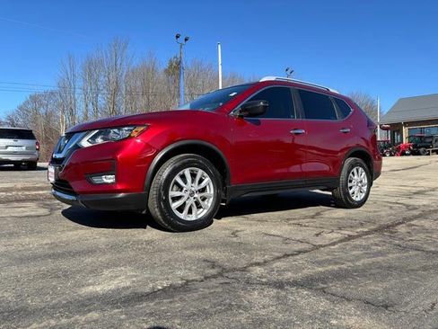 Used 2019 Nissan Rogue SV image 3