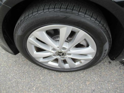 Used 2019 Mercedes-Benz C 300 4MATIC Sedan image 12