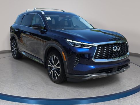 Used 2023 INFINITI QX60 Sensory w/ Vision Package FWD image 3