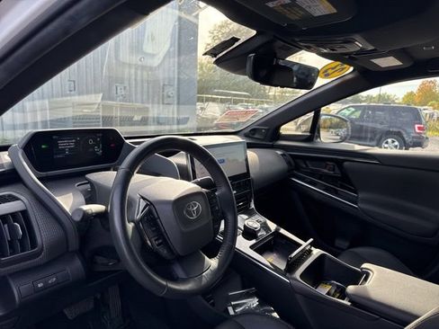 Used 2023 Toyota bZ4X XLE image 8