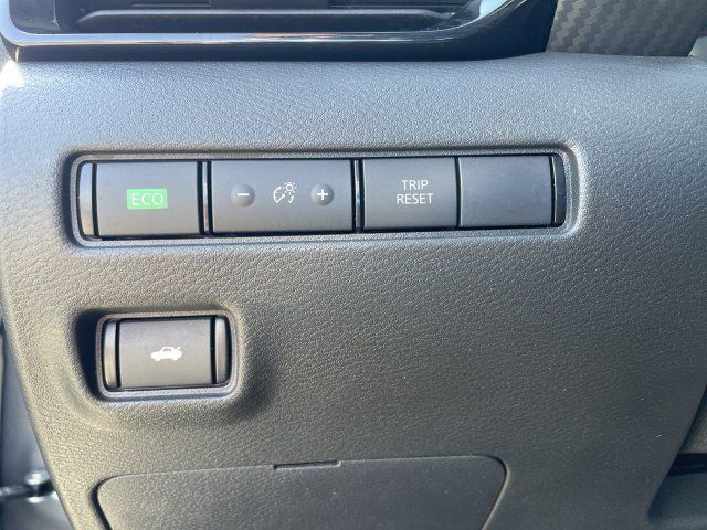 Used 2024 Nissan Sentra SV FWD image 17