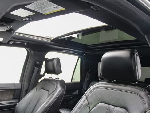 Used 2019 Ford Expedition Limited w/ Equipment Group 302A AWD/4WD image 27