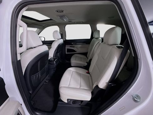 Used 2021 Kia Telluride S FWD image 21