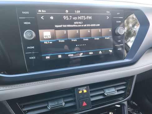 Certified 2024 Volkswagen Taos SE image 20