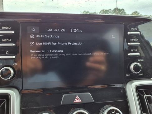 Used 2021 Kia Sorento LX image 12