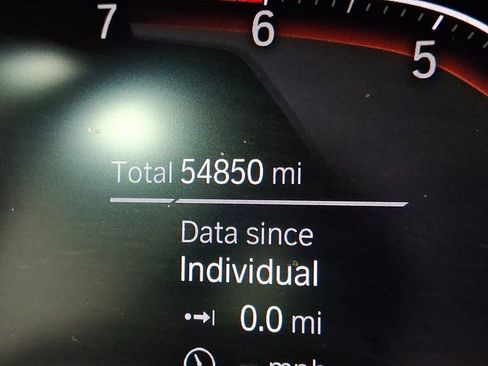 Used 2021 BMW 330i xDrive Sedan w/ Convenience Package image 16