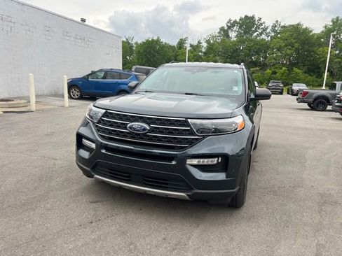 Used 2022 Ford Explorer XLT w/ Equipment Group 202A RWD image 4