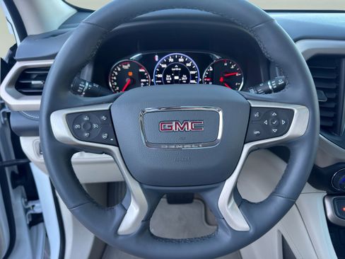 Used 2023 GMC Acadia Denali w/ Denali Ultimate Package image 10