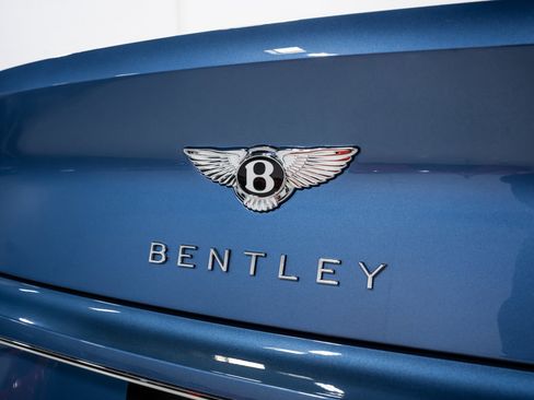Used 2024 Bentley Continental GT V8 AWD/4WD image 34
