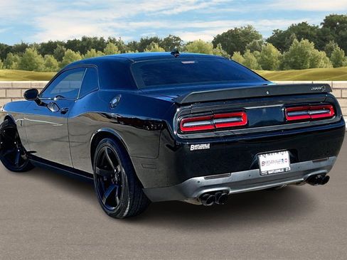 Used 2017 Dodge Challenger SRT Hellcat image 10