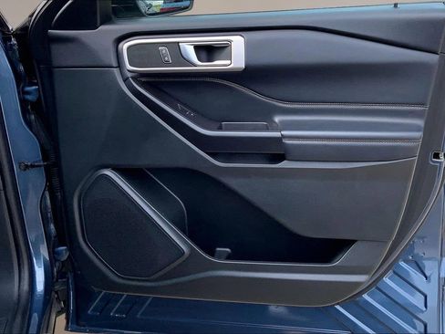 Used 2020 Ford Explorer XLT w/ Equipment Group 202A image 22
