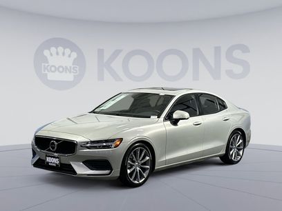 Used 2019 Volvo S60 T5 Momentum w/ Premium Package