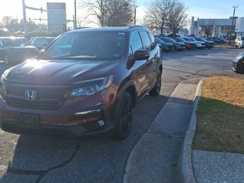 Used 2022 Honda Pilot Special Edition image 3