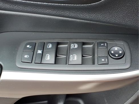 Used 2022 Jeep Cherokee Latitude Lux AWD/4WD image 24