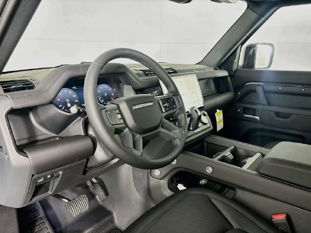 New 2026 Land Rover Defender 110 S AWD/4WD image 9