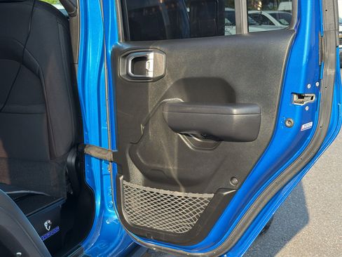 Used 2023 Jeep Wrangler Unlimited Sport AWD/4WD image 32
