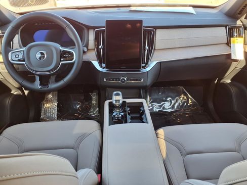New 2026 Volvo XC90 B5 Plus image 11