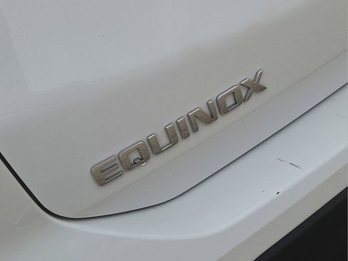 Used 2024 Chevrolet Equinox LS image 11