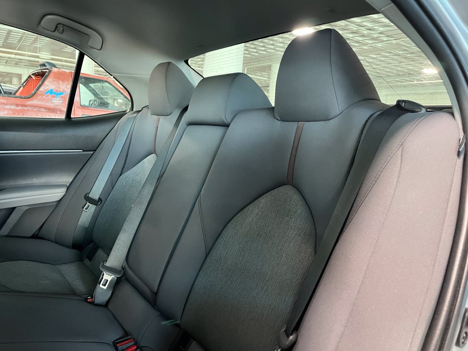 Used 2020 Toyota Camry LE FWD image 33