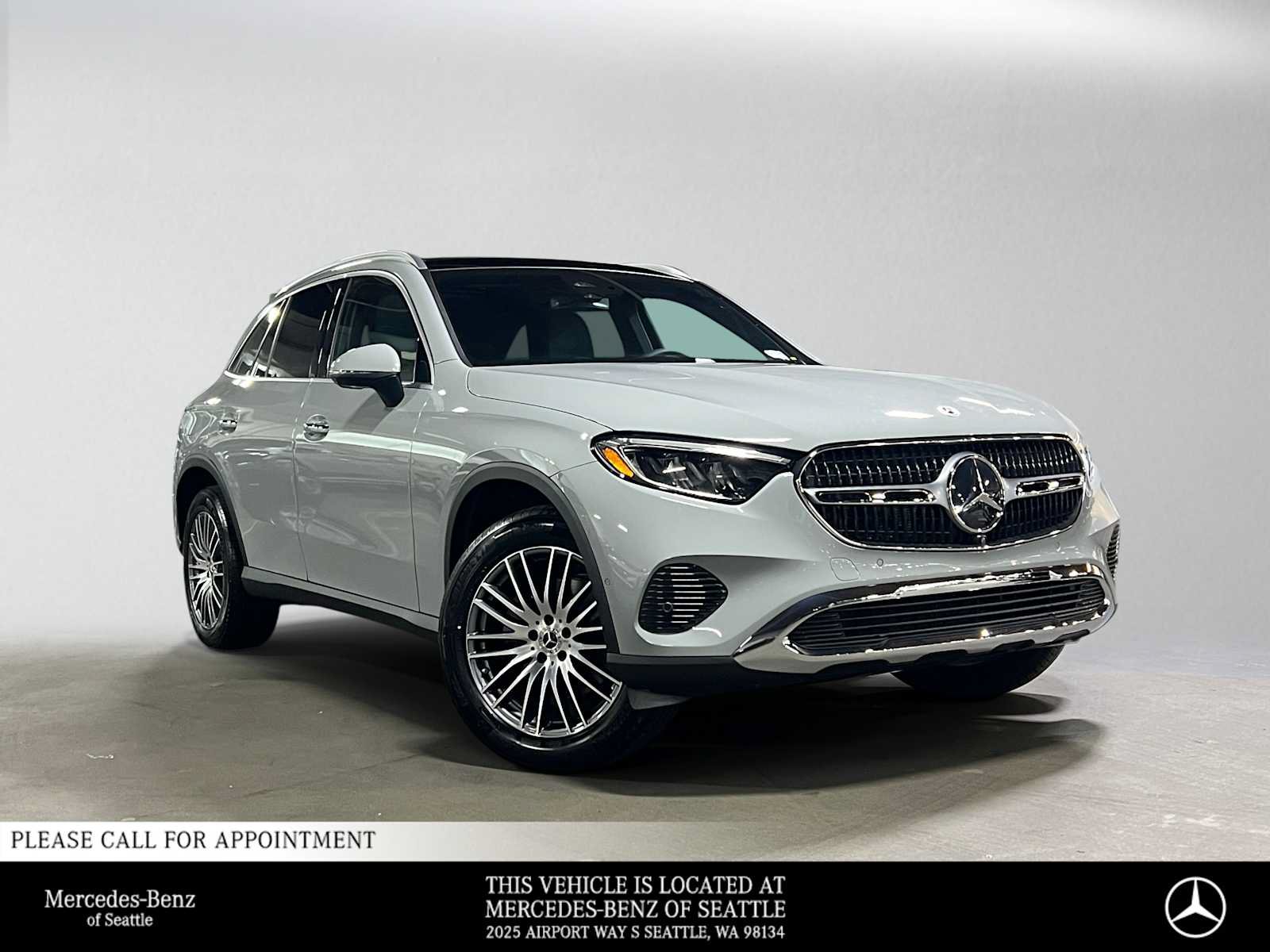 Used 2026 Mercedes-Benz GLC 300 4MATIC image 1