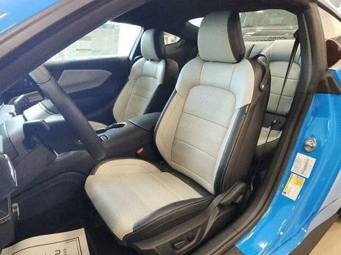 Used 2024 Ford Mustang Premium image 8