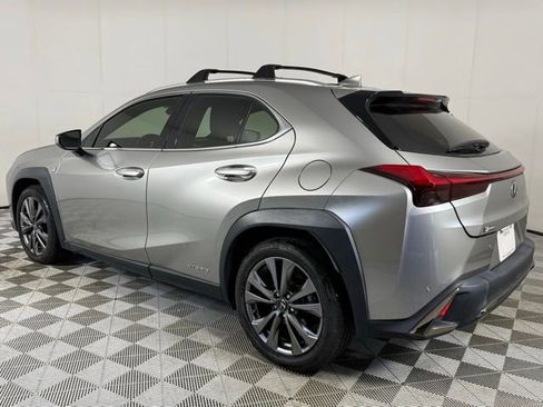 Used 2019 Lexus UX 250h F Sport w/ F Sport Premium Package image 4