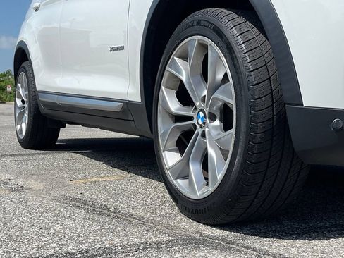 Used 2017 BMW X3 xDrive28i AWD/4WD image 9