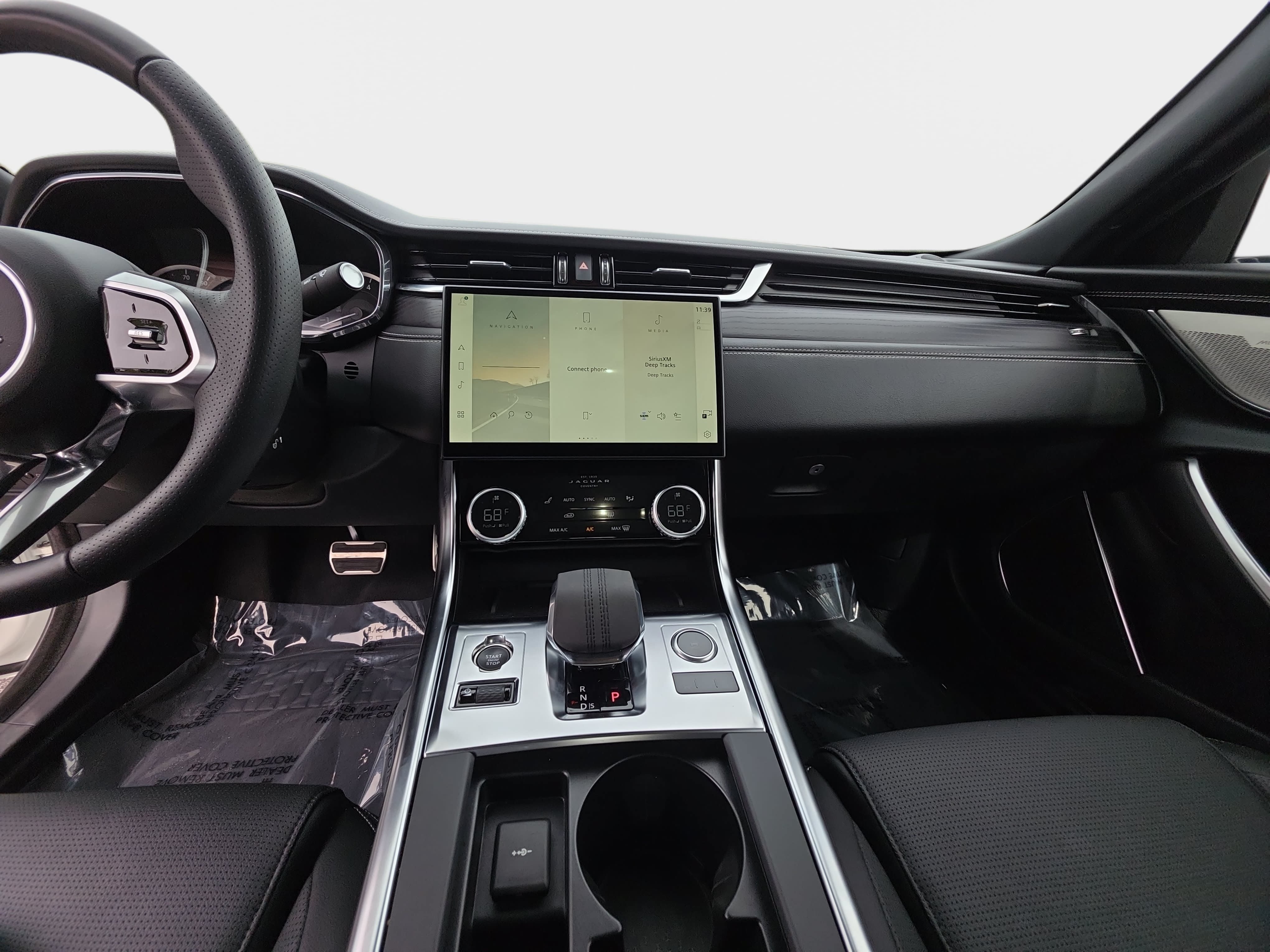 Used 2023 Jaguar XF R-Dynamic SE AWD/4WD image 19
