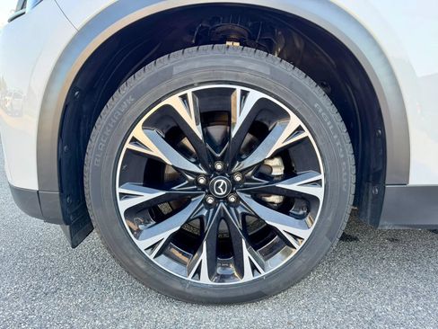 Used 2024 MAZDA CX-90 Plug-In Hybrid w/ Premium Pkg AWD/4WD image 18