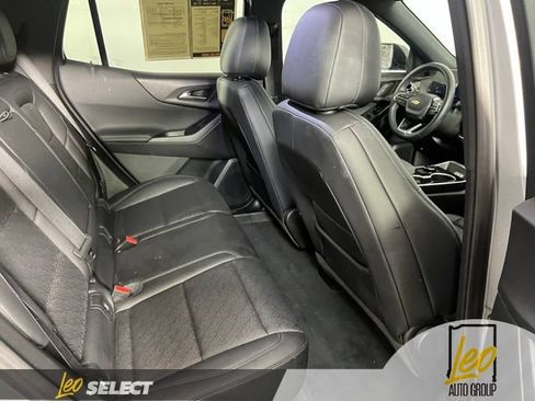 Used 2026 Chevrolet Equinox LT w/ Convenience Package II FWD image 18