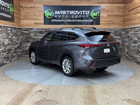Used 2023 Toyota Highlander Limited AWD/4WD image 7