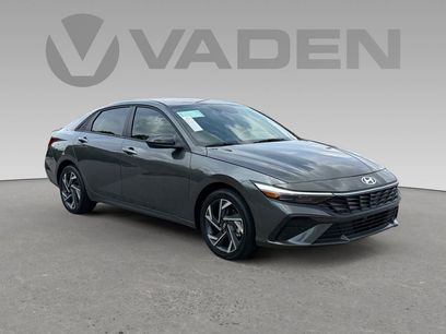 New 2025 Hyundai Elantra SEL