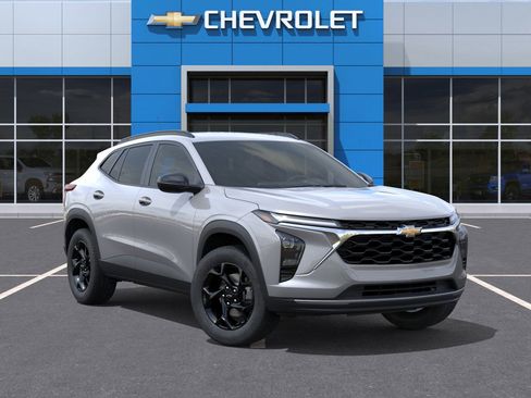 New 2026 Chevrolet Trax LT image 7