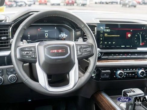 Used 2025 GMC Sierra 1500 Elevation AWD/4WD image 12
