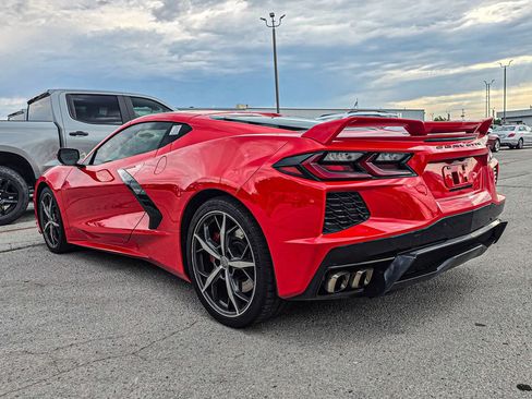 Used 2022 Chevrolet Corvette Stingray Premium Cpe w/ Z51 Performance Package RWD image 4