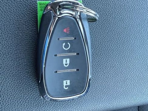 Used 2023 Chevrolet TrailBlazer RS w/ Technology Package FWD image 18