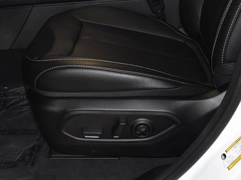 New 2025 Jeep Grand Cherokee Limited image 11