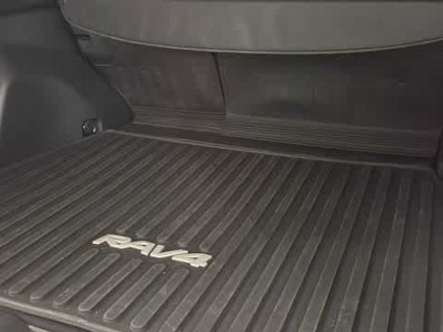 Used 2025 Toyota RAV4 XLE w/ Convenience Package AWD/4WD image 33
