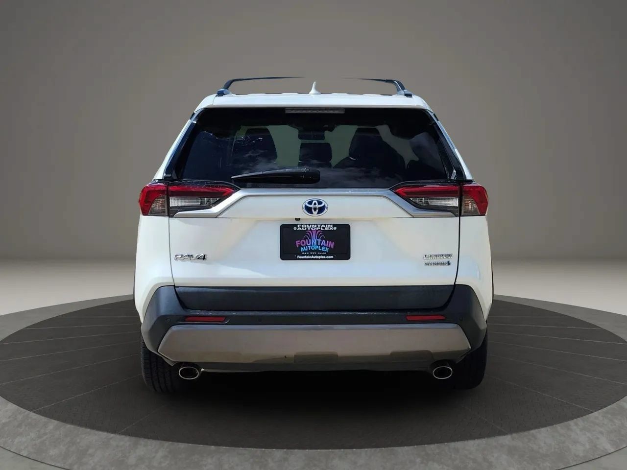 Used 2019 Toyota RAV4 Limited w/ Carpet Mat Package AWD/4WD image 4