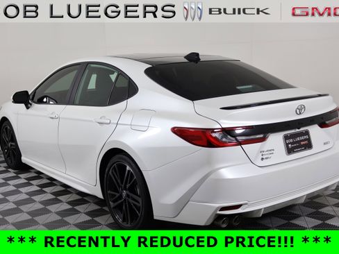 Used 2025 Toyota Camry XSE image 5