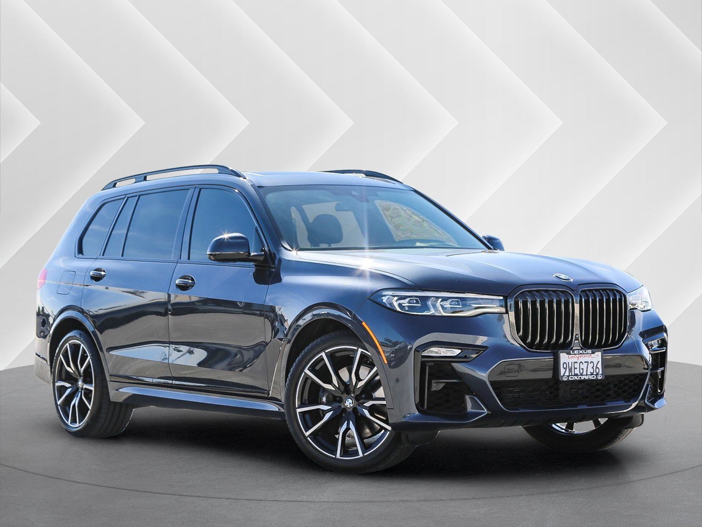Used 2022 BMW X7 xDrive40i w/ M Sport Package AWD/4WD image 1