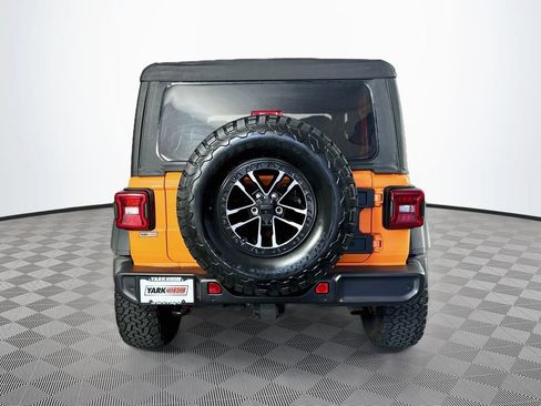 Certified 2025 Jeep Wrangler Sport AWD/4WD image 10