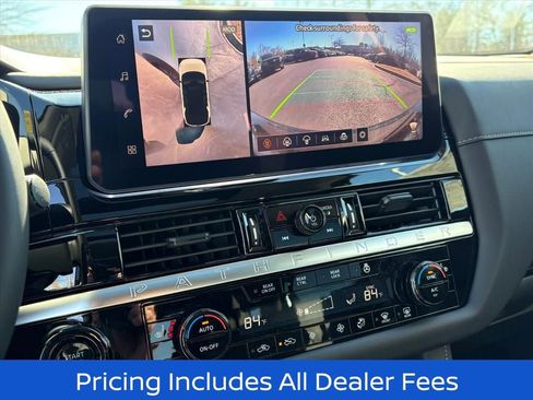 New 2026 Nissan Pathfinder SL w/ SL Premium Package AWD/4WD image 10