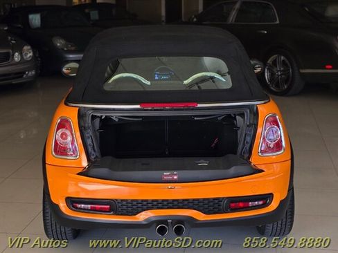 Used 2014 MINI Cooper S image 11