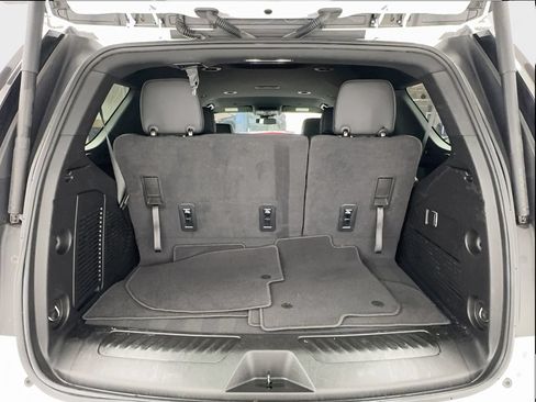 Used 2024 Chevrolet Tahoe LT RWD image 16