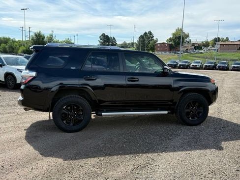 Used 2014 Toyota 4Runner SR5 AWD/4WD image 7